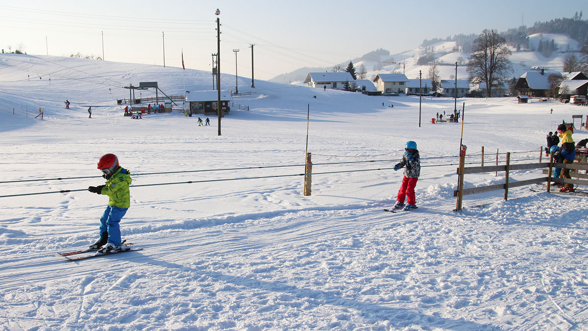 Ski- und Snowboardschule in Linden